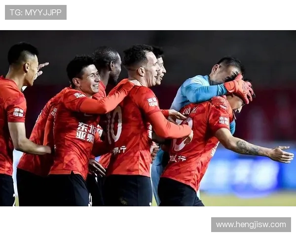 浙江队鏖战长春亚泰激烈对攻上演中超赛季焦点之战