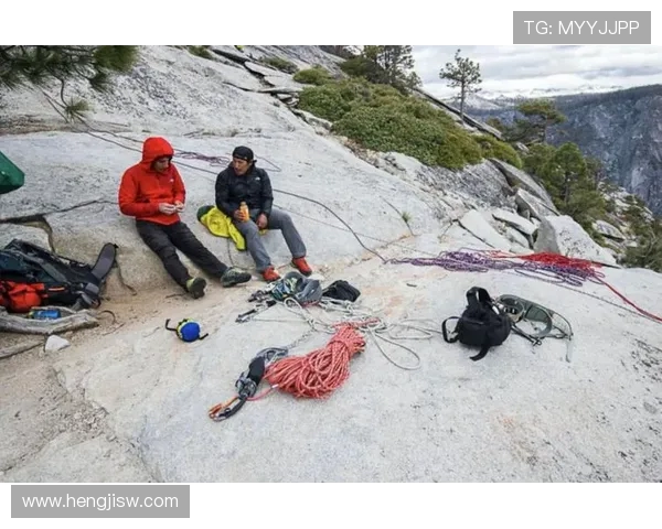 广州攀岩队个人能力提升之路与训练方法探讨 广州攀岩队个人能力提升之路与训练方法探讨