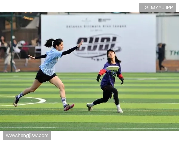 重庆飞盘队边路渗透战术解析与实战应用探讨